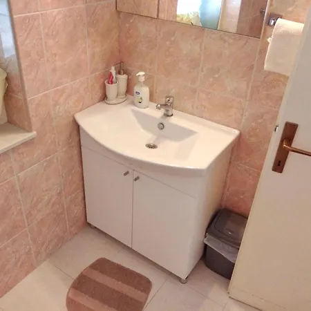 Apartment Hazdovac - Two Bedroom With Terrace And Sea View Babino Polje